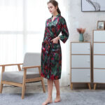 Ice Silk Couple Pajamas Sexy Pajamas Women Short-sleeved Thin Suit - Image 6