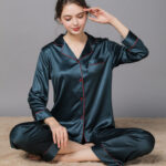 New Spring And Autumn Silk Couple Pajamas For Women - Image 3