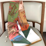 Women's Fashion Vintage Print Decorative Silk Scarf - Image 4