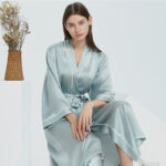 Women's Fashion Simple Silk Nightgown Set - Image 7